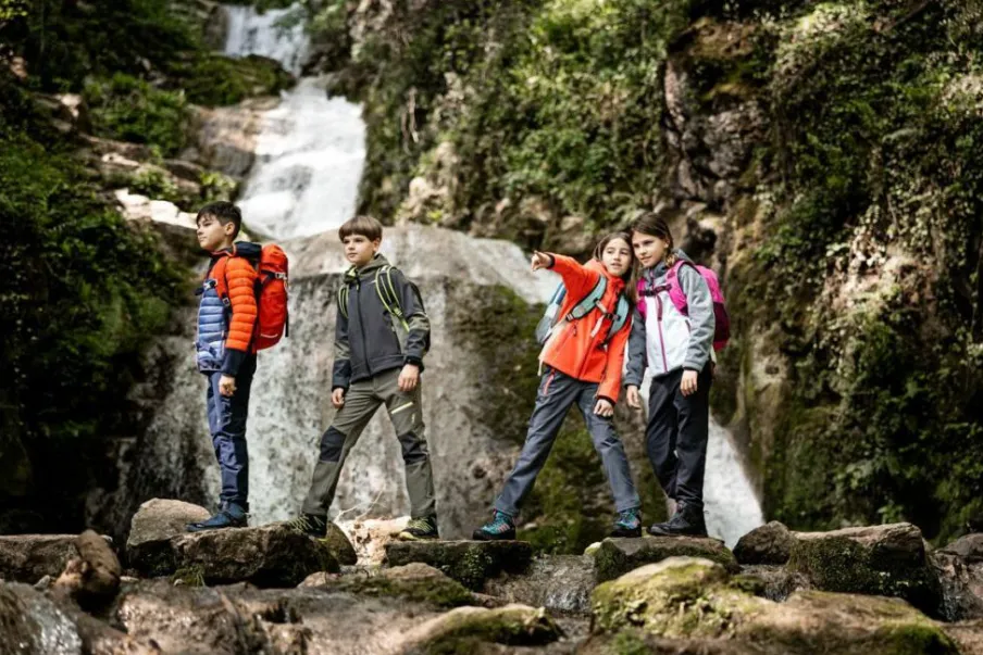 Bambino CMP Scarpe Trekking|Scarpe Trekking^Scarpa da trekking Kiruna da bambino con Fitgo taglio mid